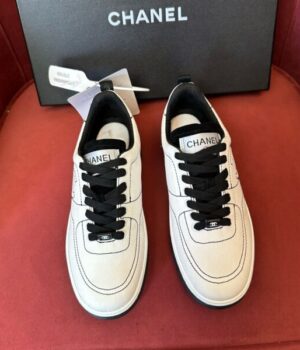 CHANEL SNEAKER