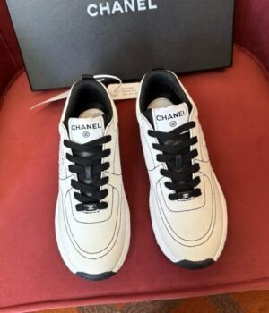 CHANEL SNEAKER