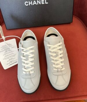 CHANEL SNEAKER