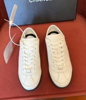 CHANEL SNEAKER