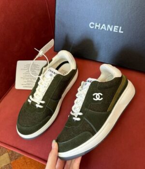 CHANEL SNEAKER