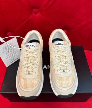CHANEL SNEAKER