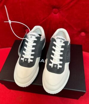 CHANEL SNEAKER