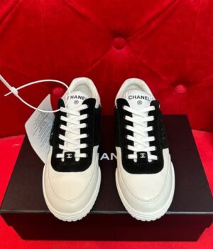 CHANEL SNEAKER