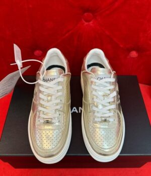CHANEL SNEAKER