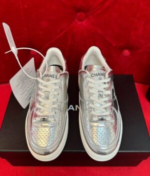 CHANEL SNEAKER