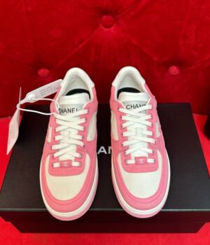CHANEL SNEAKER