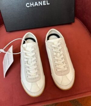 CHANEL SNEAKER