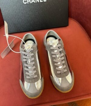 CHANEL SNEAKER
