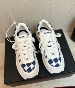 CHANEL SNEAKER
