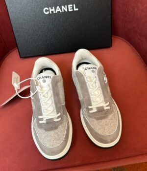 CHANEL SNEAKER