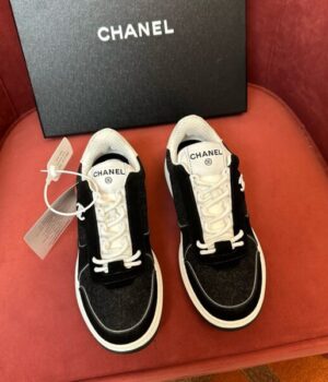 CHANEL SNEAKER