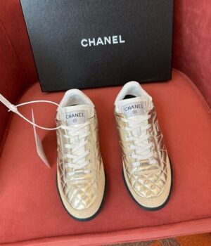 CHANEL SNEAKER