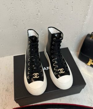 CHANEL SNEAKER