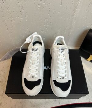 CHANEL SNEAKER