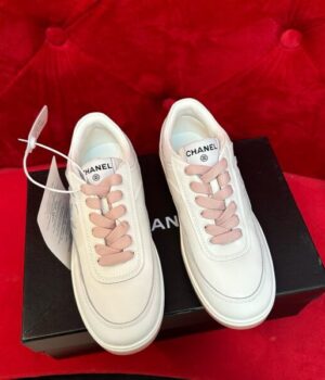 CHANEL SNEAKER