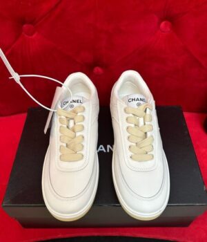 CHANEL SNEAKER