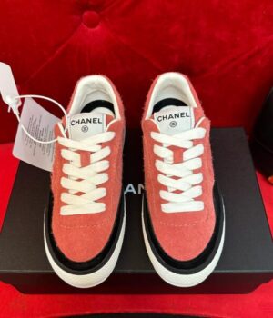 CHANEL SNEAKER