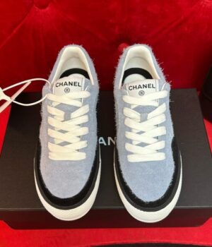 CHANEL SNEAKER