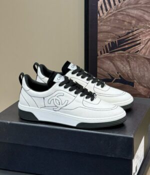 CHANEL SNEAKER