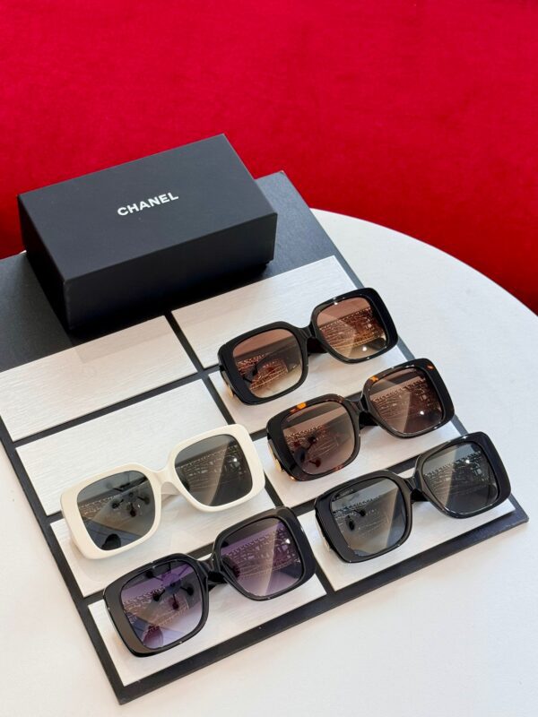 CHANEL SUNGLASSES - Image 6