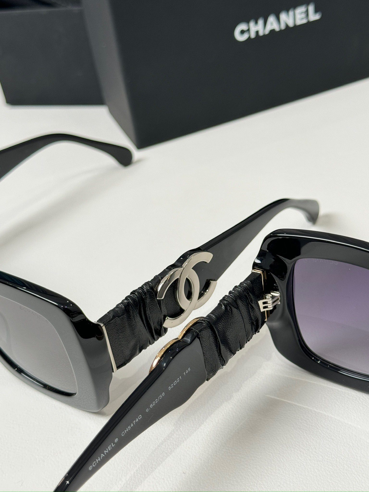 CHANEL SUNGLASSES - Image 5