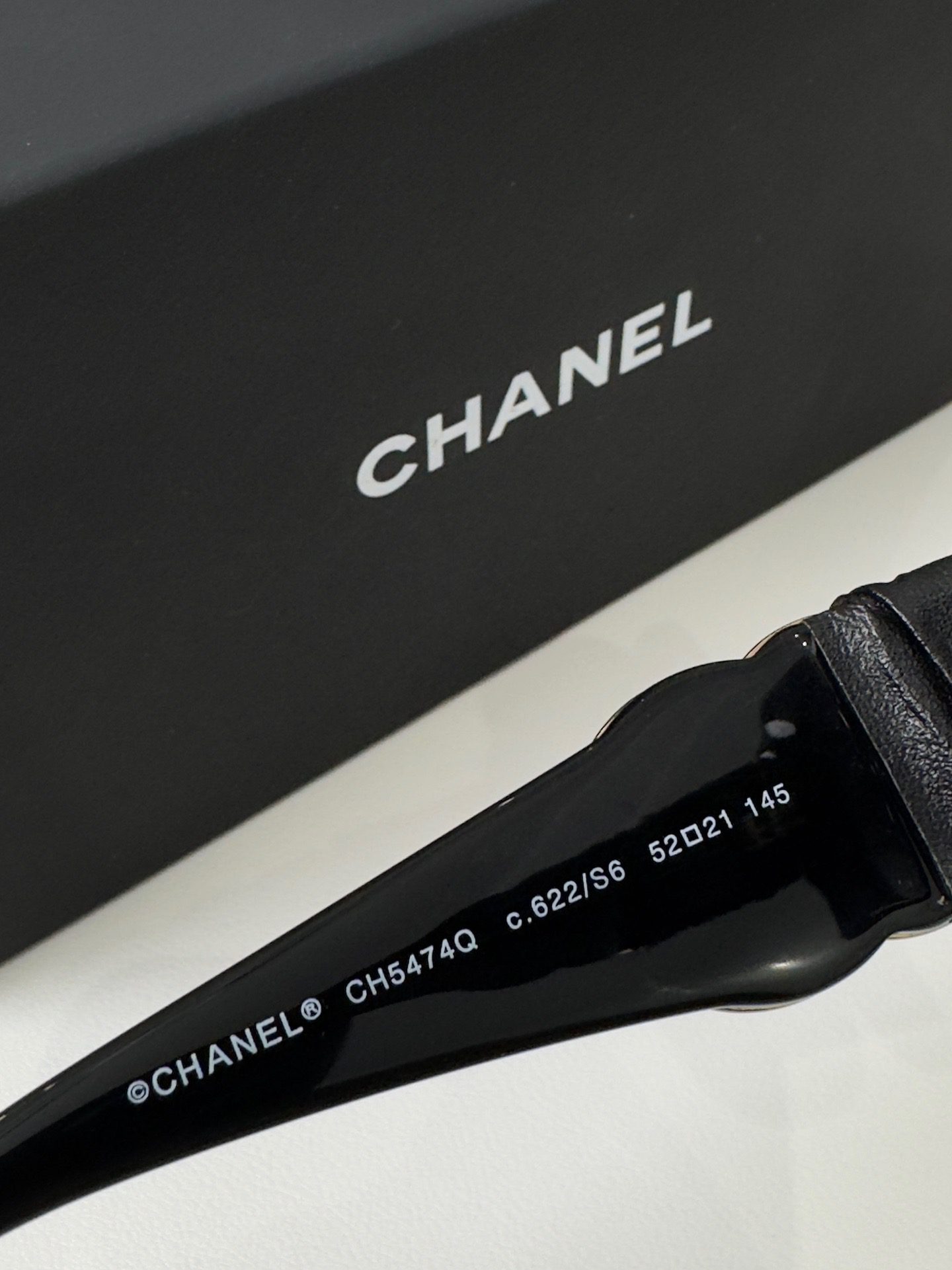 CHANEL SUNGLASSES - Image 7