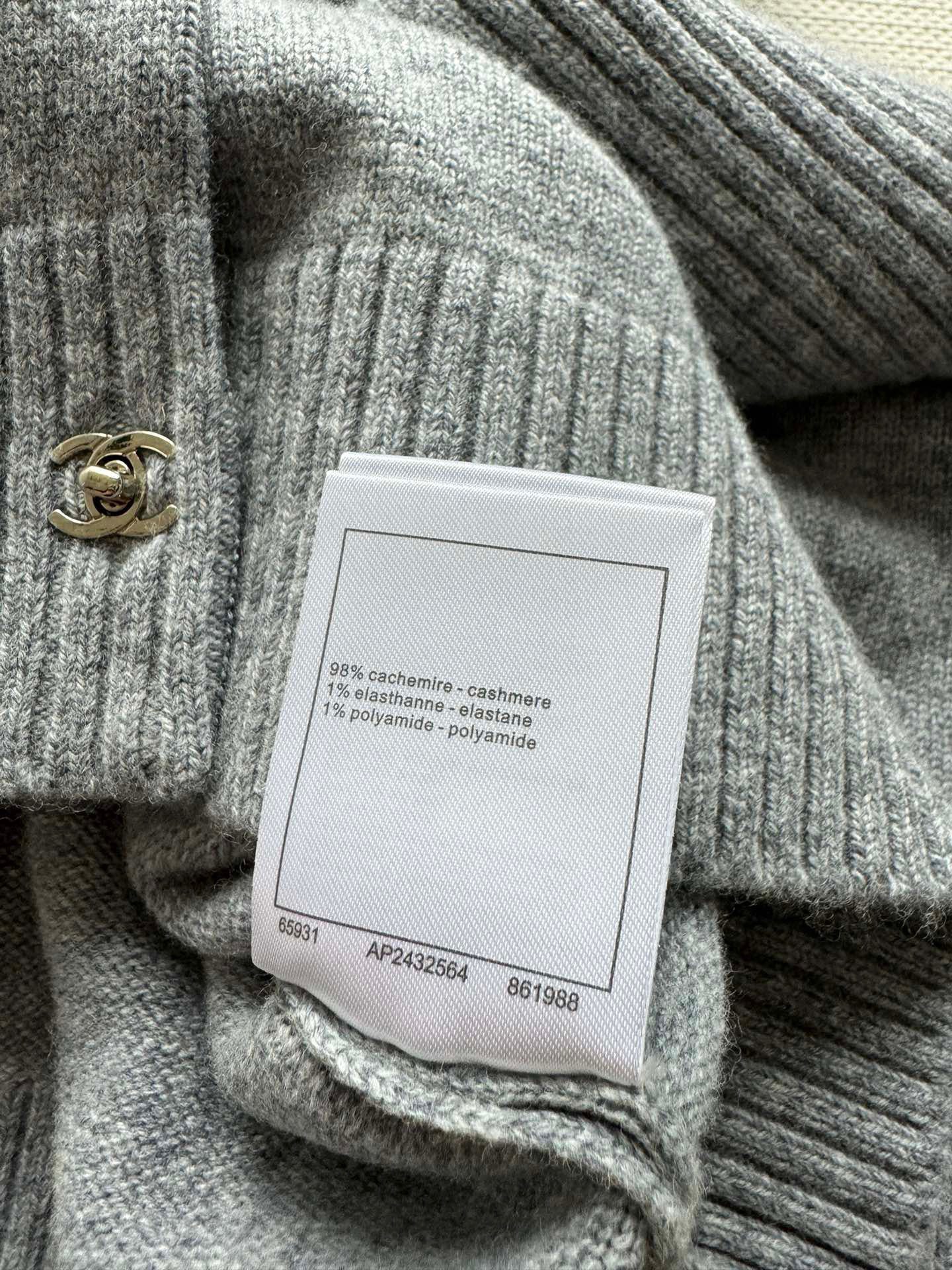 CHANEL TOPS - Image 5