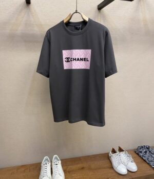 CHANEL TSHIRT