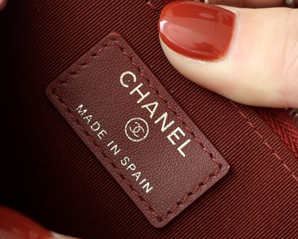 CHANEL WALLET - Image 6