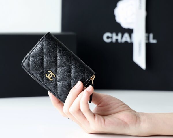 CHANEL WALLET - Image 4