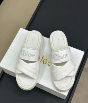 CHLOE SANDAL