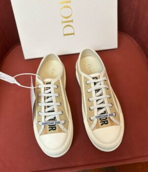 DIOR SNEAKER