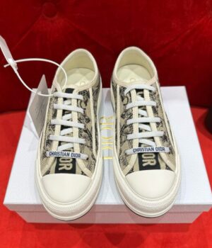 DIOR SNEAKER
