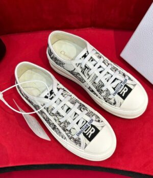 DIOR SNEAKER
