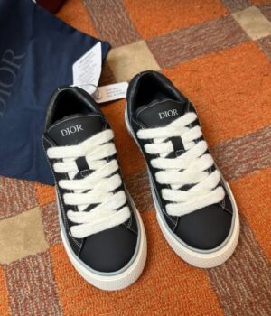 DIOR SNEAKER