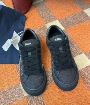 DIOR SNEAKER