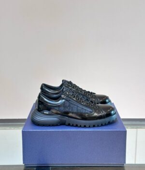 DIOR SNEAKER