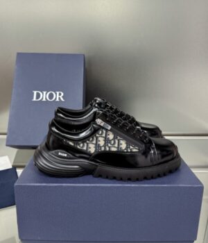 DIOR SNEAKER