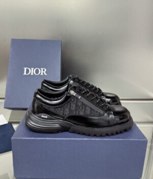 DIOR SNEAKER