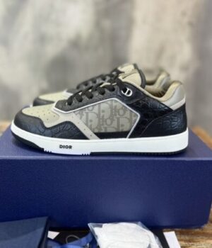 DIOR SNEAKER