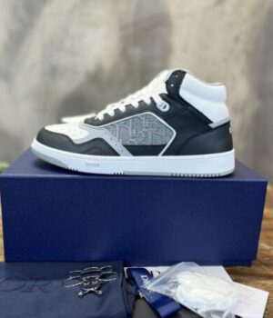 DIOR SNEAKER