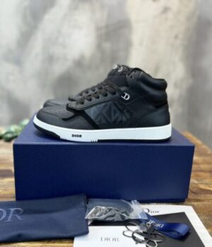 DIOR SNEAKER