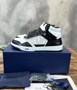 DIOR SNEAKER