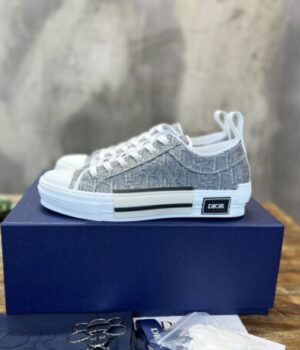 DIOR SNEAKER