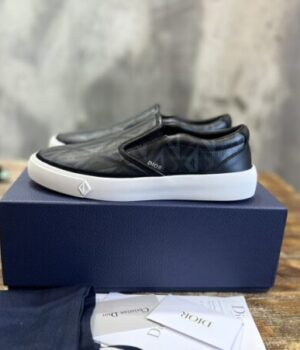 DIOR SNEAKER