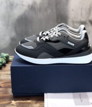 DIOR SNEAKER