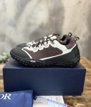 DIOR SNEAKER