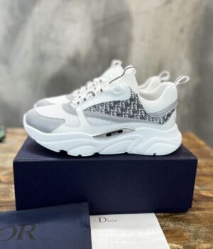 DIOR SNEAKER