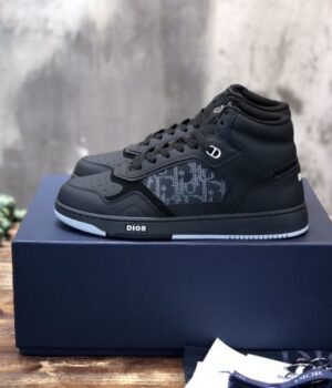DIOR SNEAKER